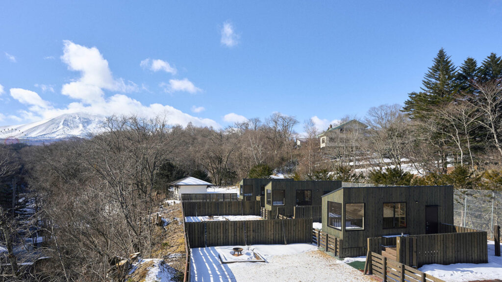 ＹＡＤＯＫＡＲＩ　ＶＩＬＬＡＧＥ　北軽井沢