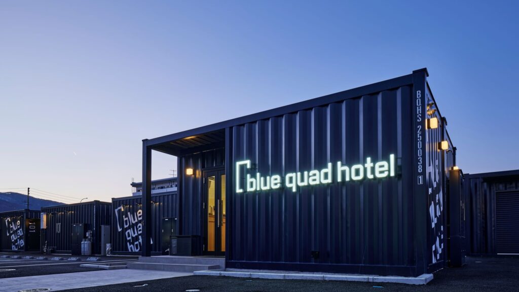 ｂｌｕｅ　ｑｕａｄ　ｈｏｔｅｌ　諏訪
